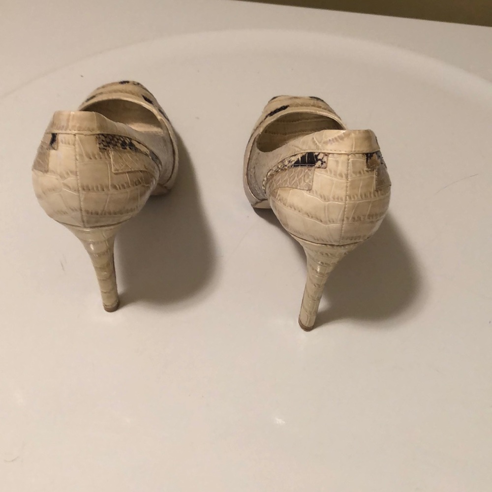 WHBM peep toe shoes - Picture 3 of 3